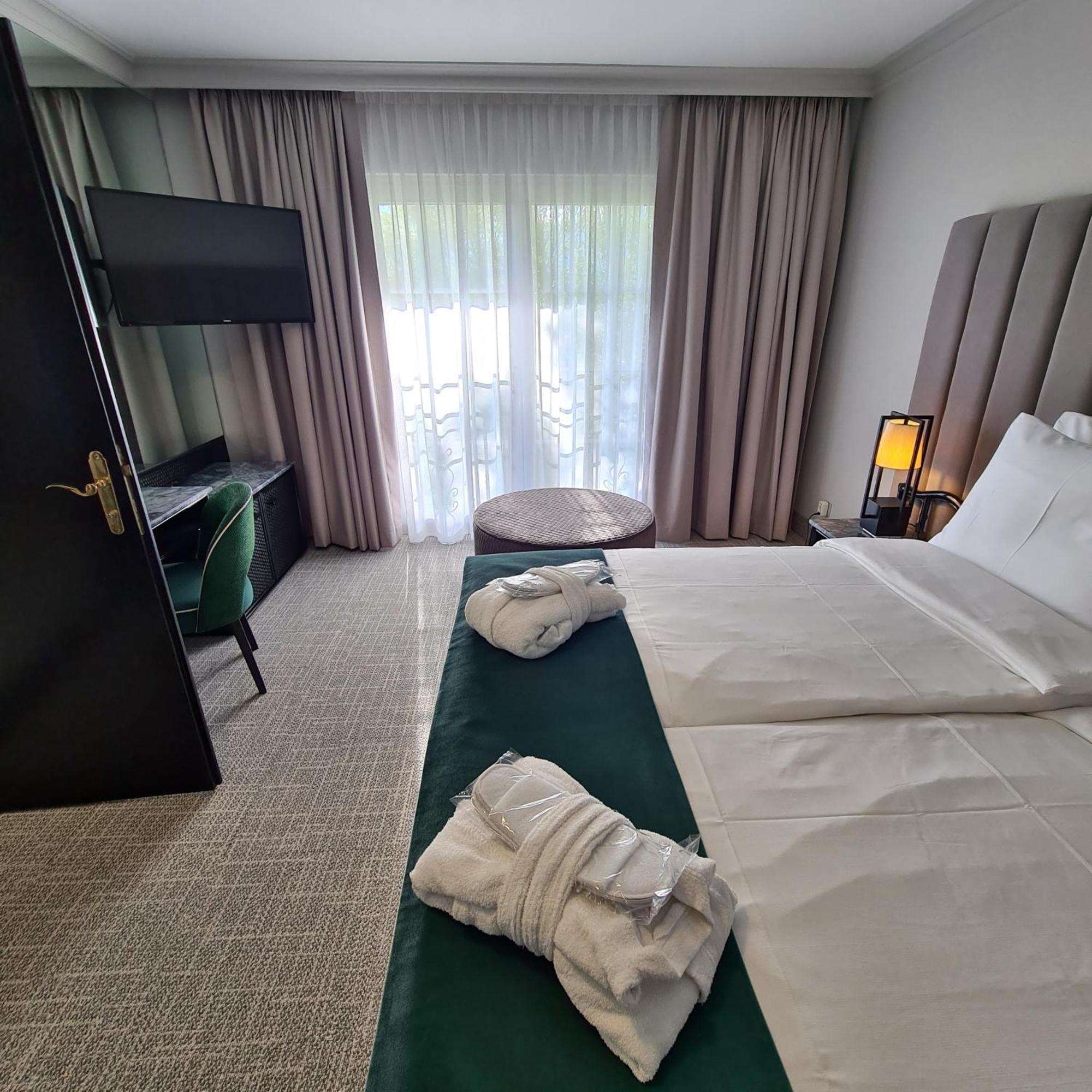 Eventhotel Pyramide Vösendorf Esterno foto